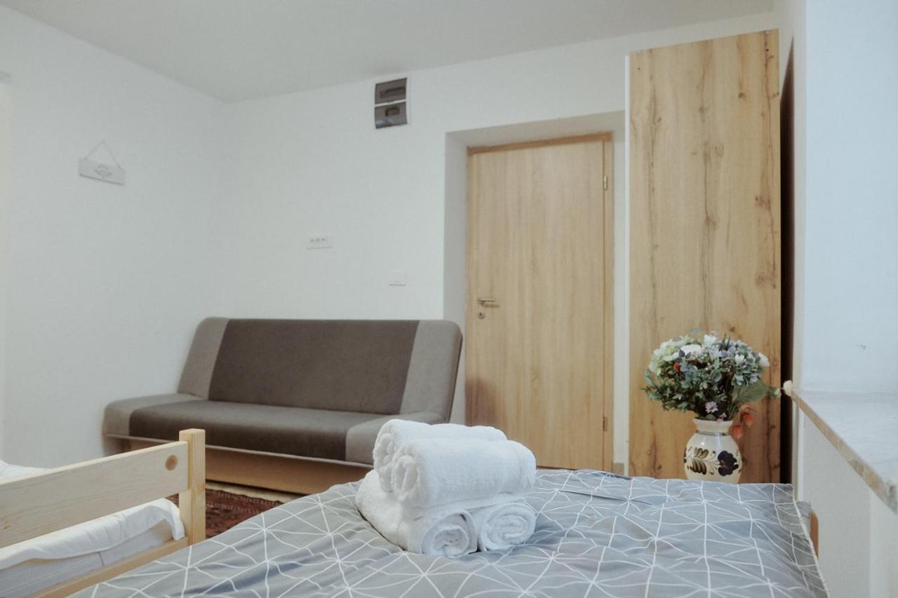Apartments Pr' Stormanu Kanal المظهر الخارجي الصورة